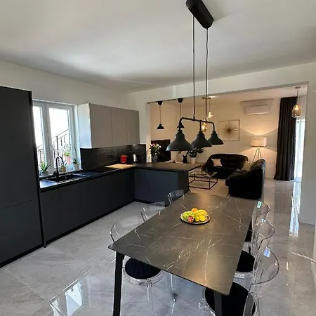 Apartment Iris Vizinada